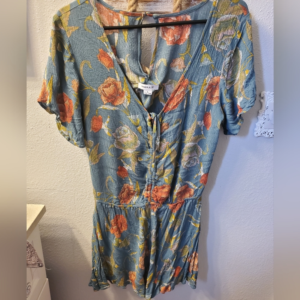 O'Neill romper, blue with flowers, salt life, beach, summer vibes,summer, romper